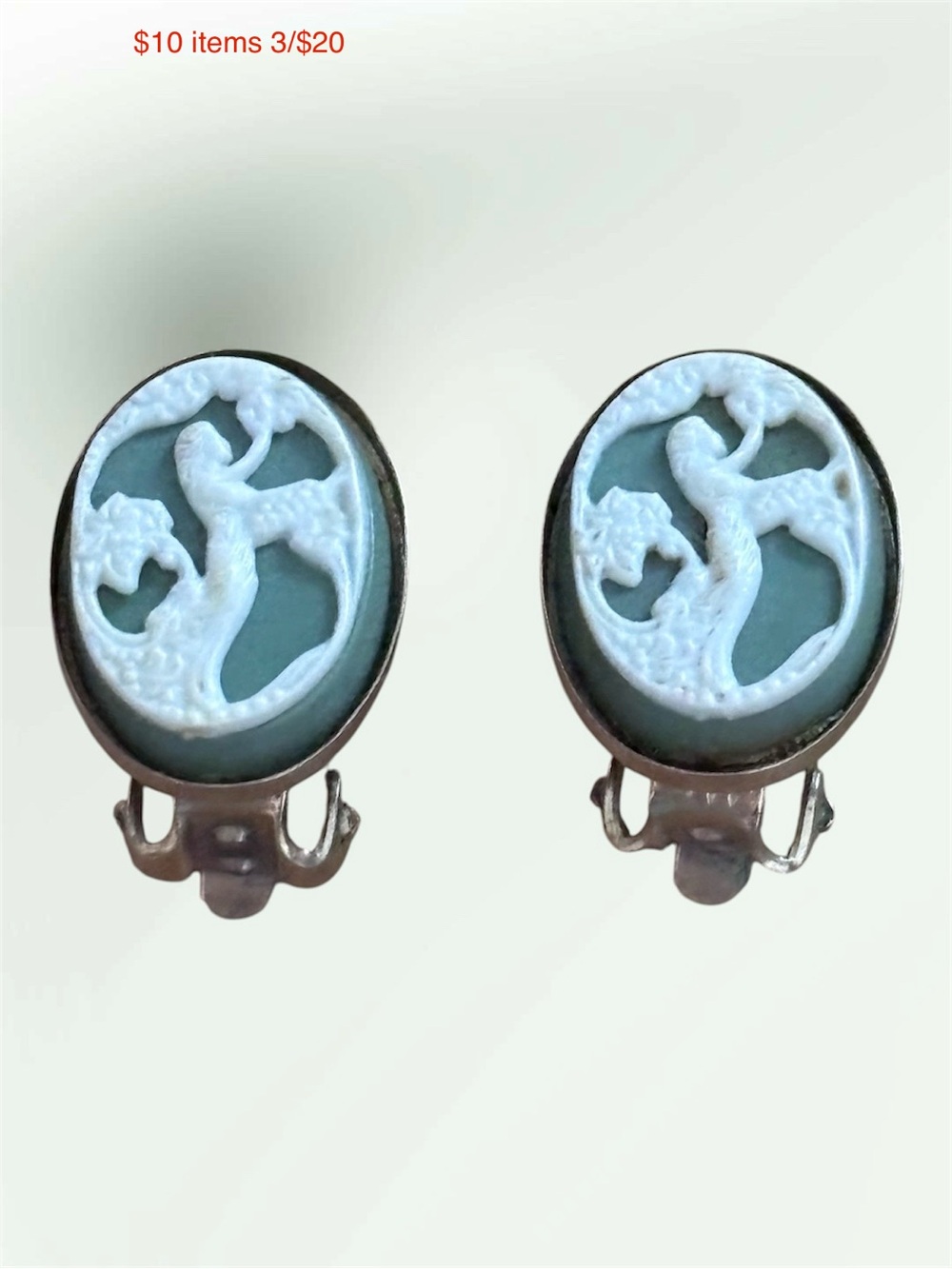 3/$20 VTG Wedgwood Jasperware Clip On Earrings